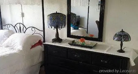 Hillcrest Guest House Cruz Bay Bed & Breakfast